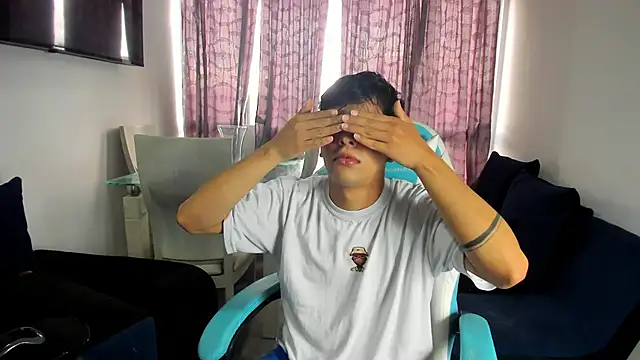 Snapshot of Franco_Rizzo_ chatting on 02.22.25 Franco Rizzo online show from 02.22.25