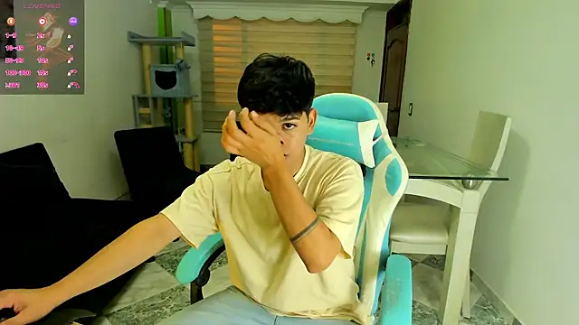 Snapshot of Franco_Rizzo_ chatting on 09.19.25 Franco Rizzo online show from 09.19.25