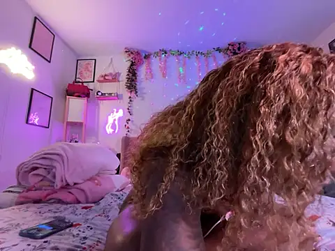 VixenCapri online show from 11.22.25