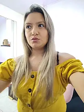 valeriahunter1 online show from 03.10.26