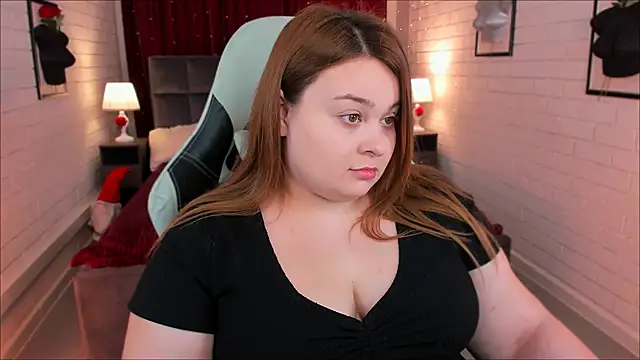 KimberlyMaran online show from 02.18.25