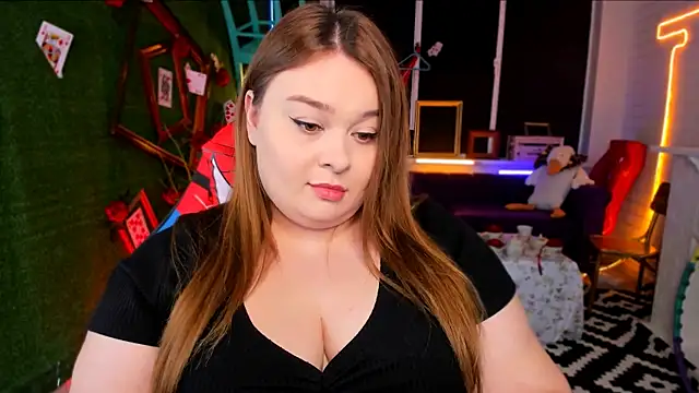 KimberlyMaran online show from 02.25.25