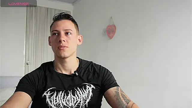 Muscle King Cum online show from 04.13.26