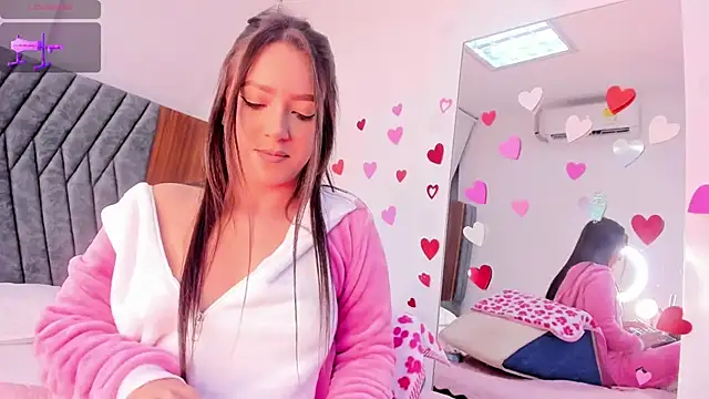 Hilary Smile  online show from 03.09.25