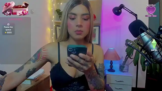 Yeriawaddell  online show from 01.21.25