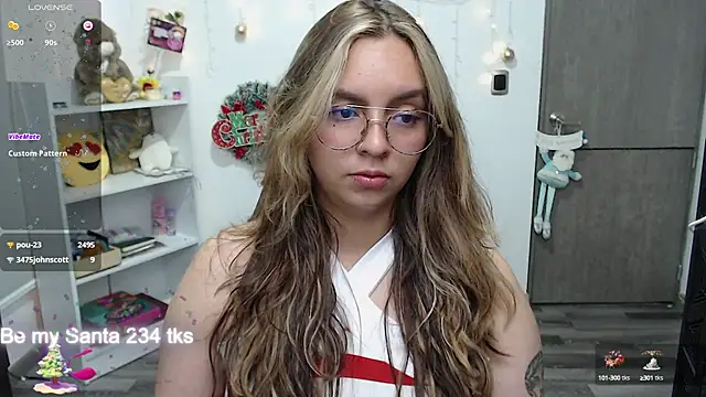 Snapshot of Valery7rose_ chatting on 12.29.24 Valery7rose online show from 12.29.24