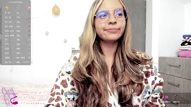 Snapshot of Valery7rose_ chatting on 02.06.25 Valery7rose online show from 02.06.25