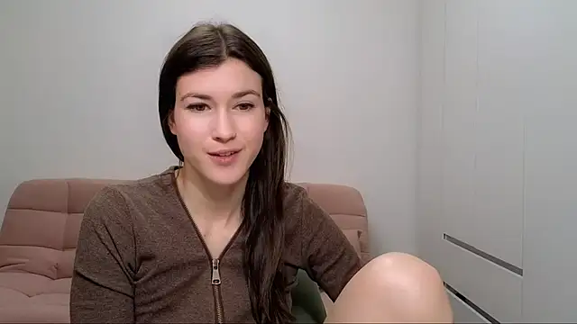 AliciaNewell online show from 12.18.24