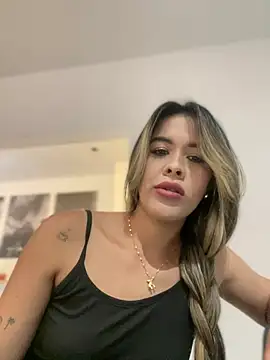 Snapshot of Emilia_Bakerr chatting on 01.11.25 Emilia Bakerr online show from 01.11.25