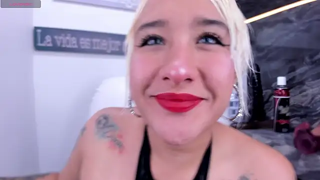 miss danika online show from 01.22.25