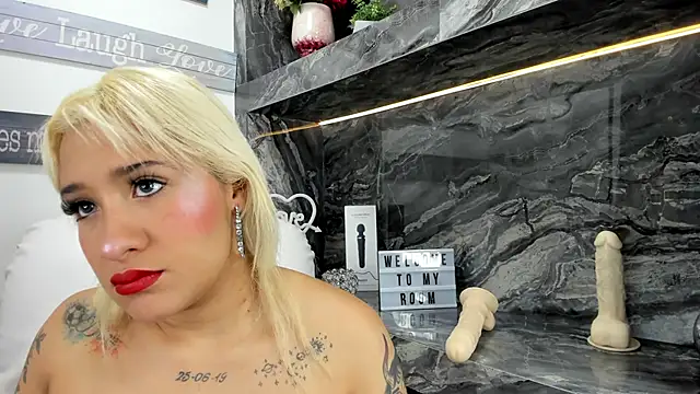 miss danika online show from 02.08.25