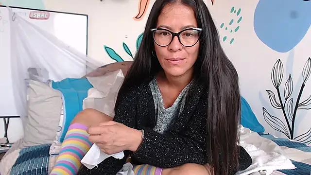 lupita84 online show from 12.14.25