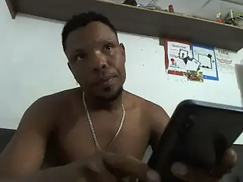 hugo3918  online show from 01.21.25