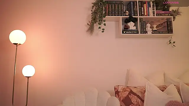 EmilyxRose - online show from 01.05.25