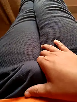 Alonesexyboy1 online show from 11.17.25