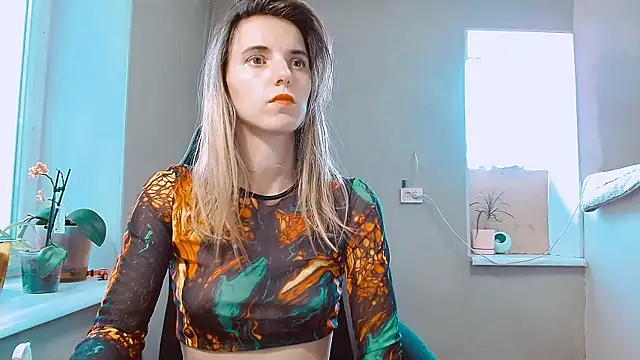 Snapshot of RosaJil chatting on 09.25.25 RosaJil online show from 09.25.25