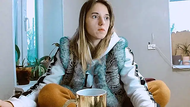 Snapshot of RosaJil chatting on 11.02.25 RosaJil online show from 11.02.25