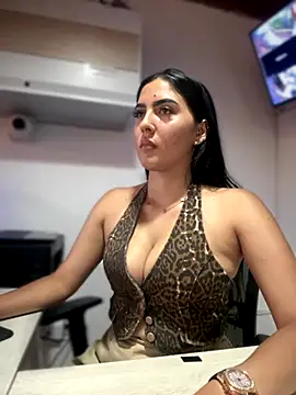 MarianaBenz online show from 09.20.25