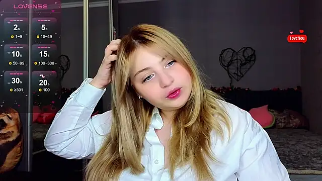 shy blondiee online show from 02.12.25