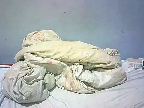 Snapshot of honeypotsweet chatting on 09.30.25 honeypotsweet online show from 09.30.25