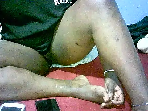 Snapshot of honeypotsweet chatting on 10.04.25 honeypotsweet online show from 10.04.25