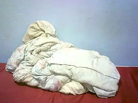 Snapshot of honeypotsweet chatting on 10.07.25 honeypotsweet online show from 10.07.25