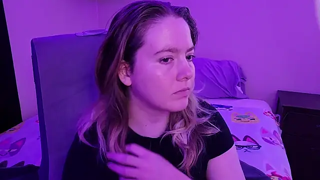 Snapshot of InternetFairy_XO chatting on 03.24.26 InternetFairy XO online show from 03.24.26