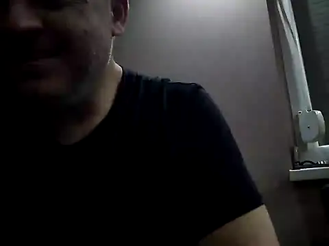 Snapshot of LSD669 chatting on 10.31.25 LSD669 online show from 10.31.25