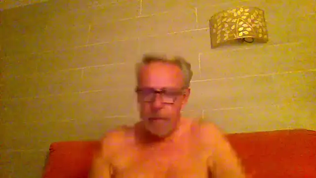 Snapshot of tuggy59 chatting on 06.03.26 tuggy59 online show from 06.03.26