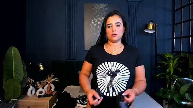 taylor bennet online show from 02.05.25