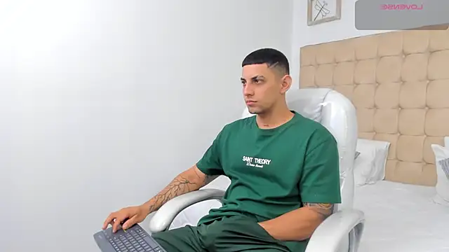 Alex cute77 online show from 01.08.26