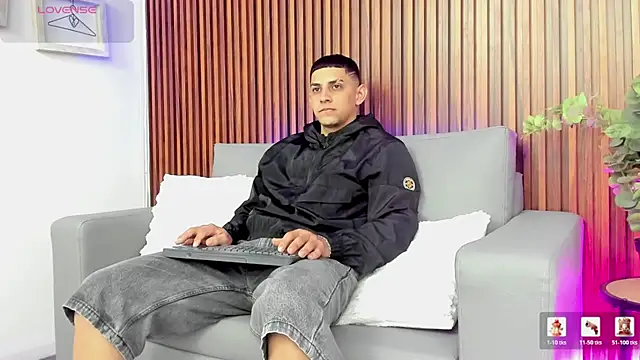 Alex cute77 online show from 05.19.26