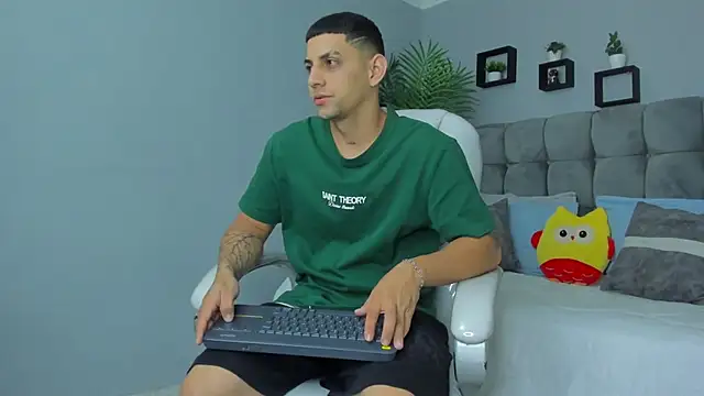 Alex cute77 online show from 05.21.26