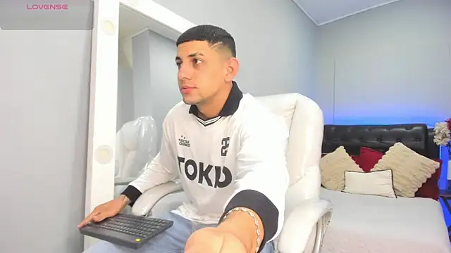 Alex cute77 online show from 06.01.26