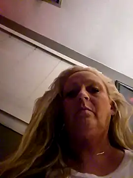 Southern Bella online show from 09.25.25