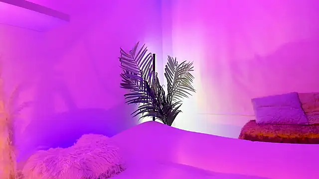 Snapshot of Gloomydoll chatting on 10.01.25 Gloomydoll online show from 10.01.25