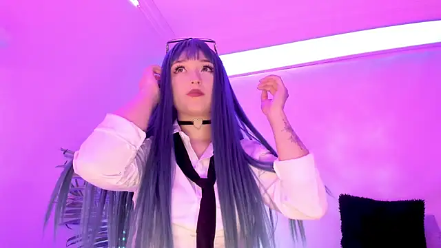 Snapshot of Gloomydoll chatting on 10.09.25 Gloomydoll online show from 10.09.25