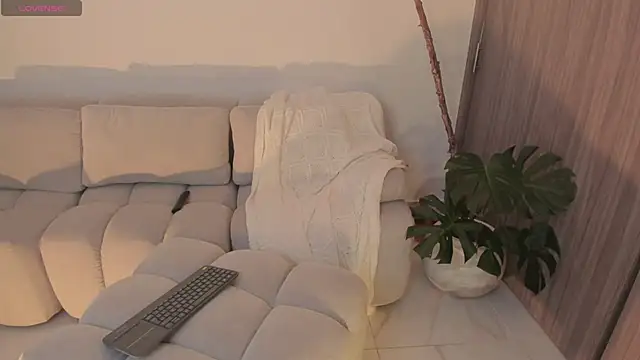 LindseyMoss online show from 10.11.25