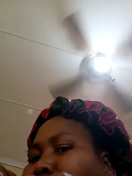 Real1SweetQueen online show from 01.24.25