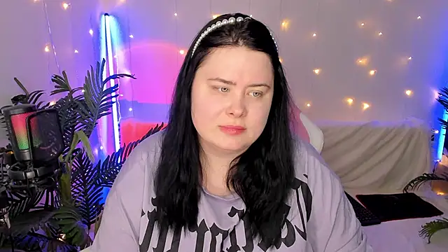 Akemi BBW online show from 12.22.24