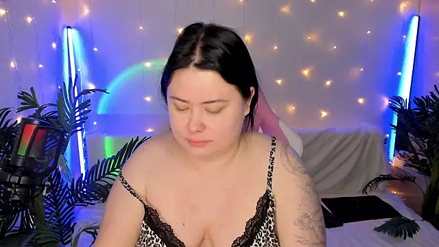 Akemi BBW online show from 12.27.24