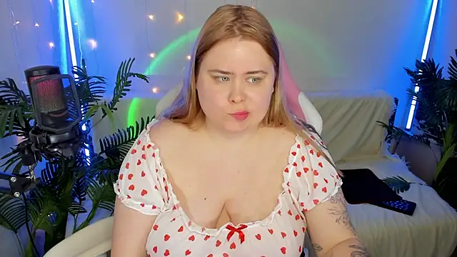Akemi BBW online show from 01.24.25