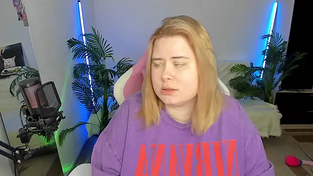 Akemi BBW online show from 02.19.25