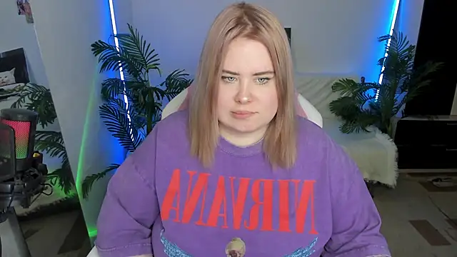 Akemi BBW online show from 02.22.25