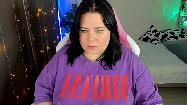 Akemi BBW online show from 10.29.25