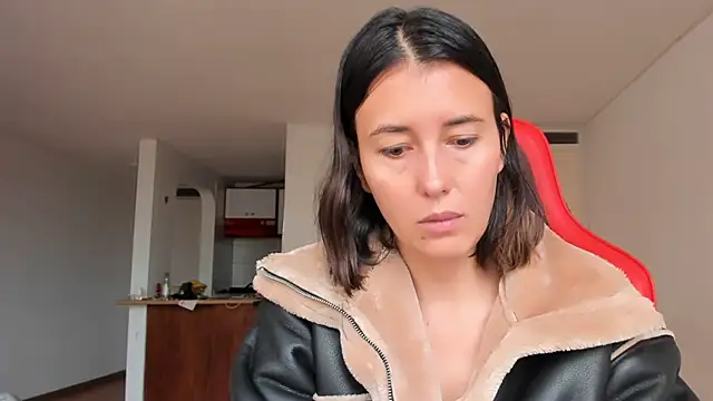 zoe jeane beker online show from 02.17.25