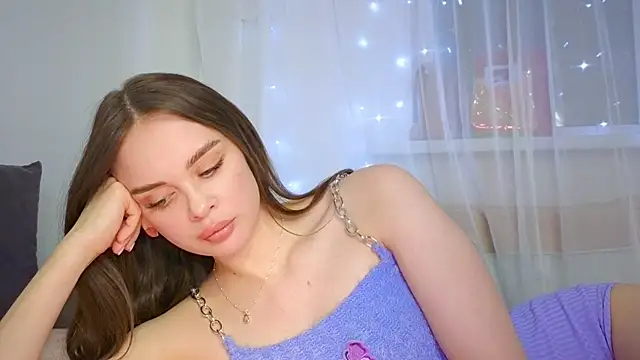 KristenSayles online show from 02.14.25