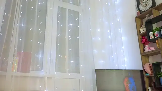KristenSayles online show from 02.21.25