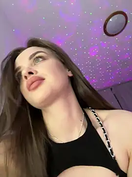 KristenSayles online show from 03.04.25