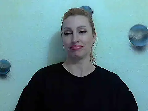 Jillian Pattie online show from 01.11.25